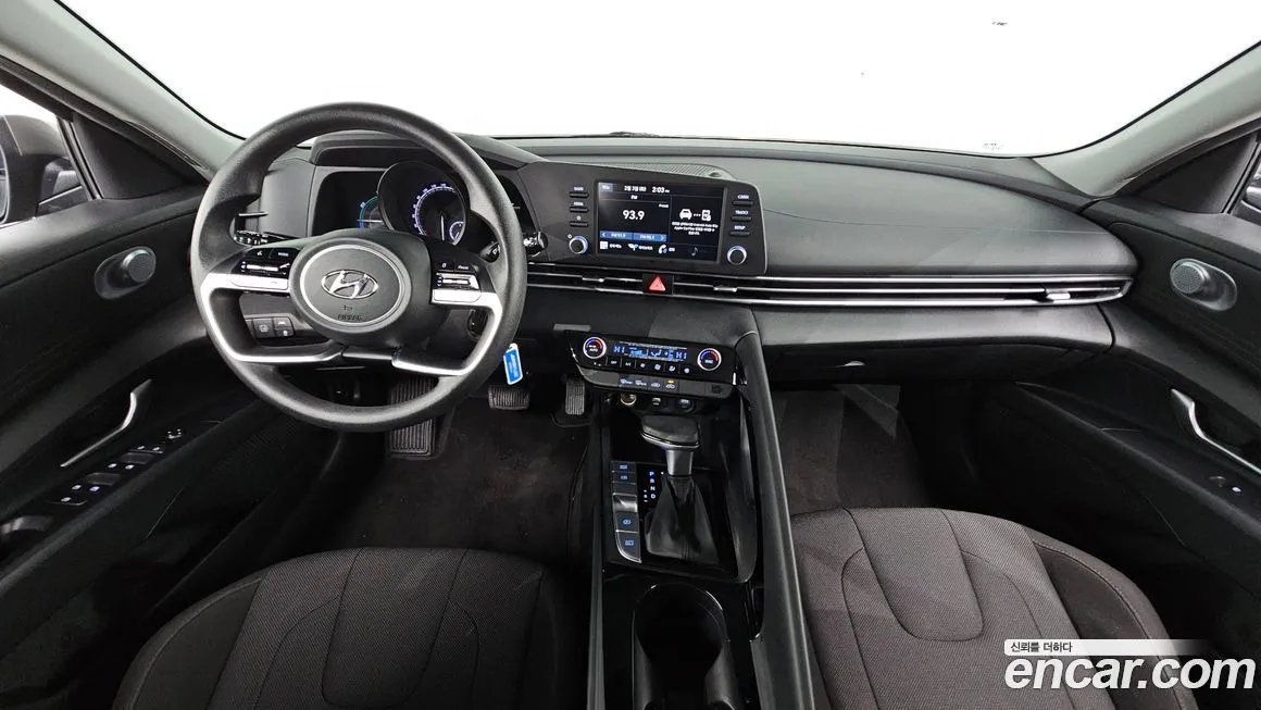 Hyundai AVANTE — фото 6