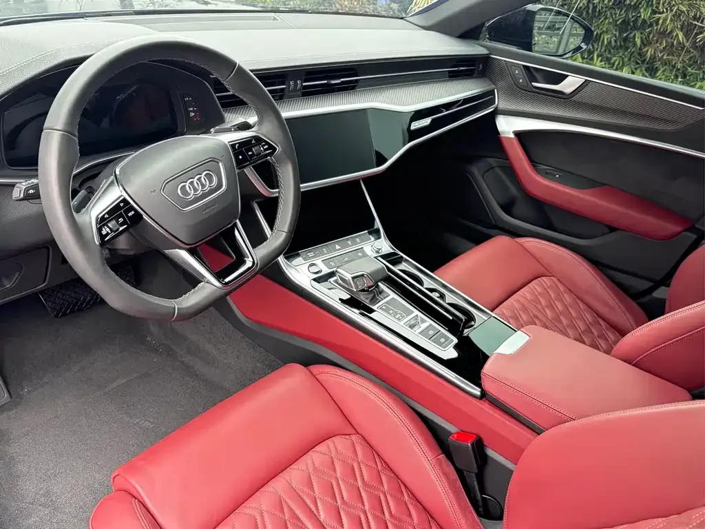 Audi A7L 2024 из CN, фото 4
