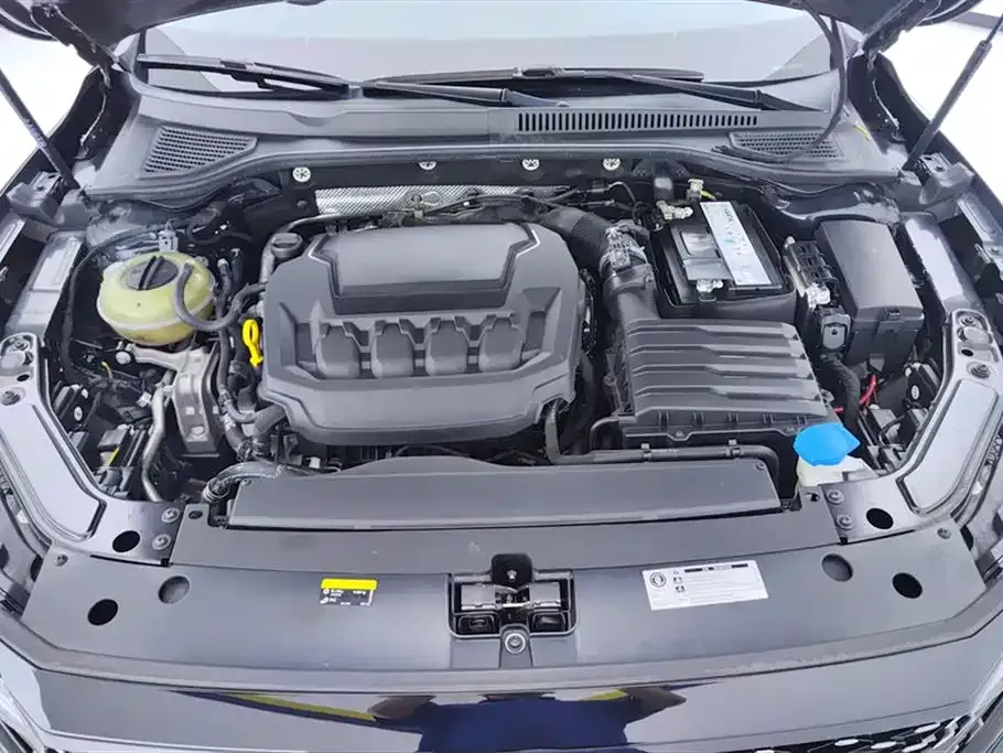 Volkswagen Passat 2023 из CN, фото 8