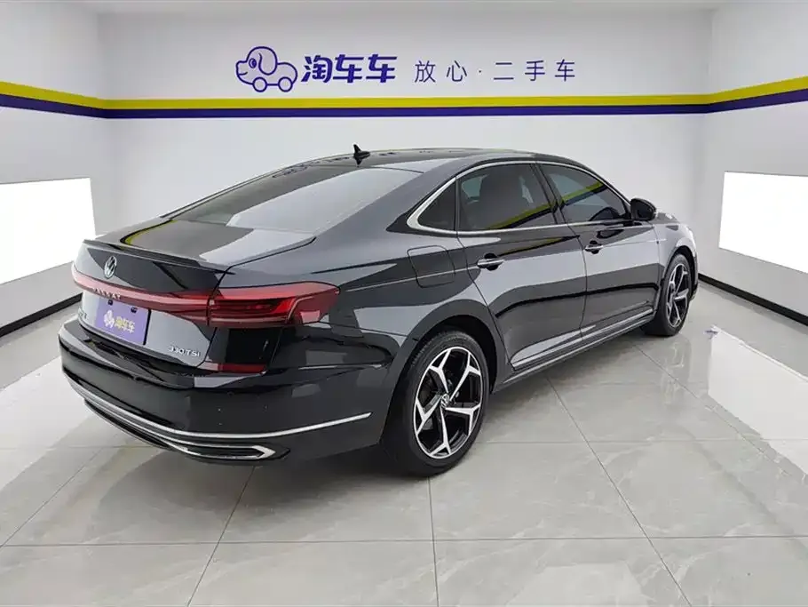 Volkswagen Passat 2023 из CN, фото 4