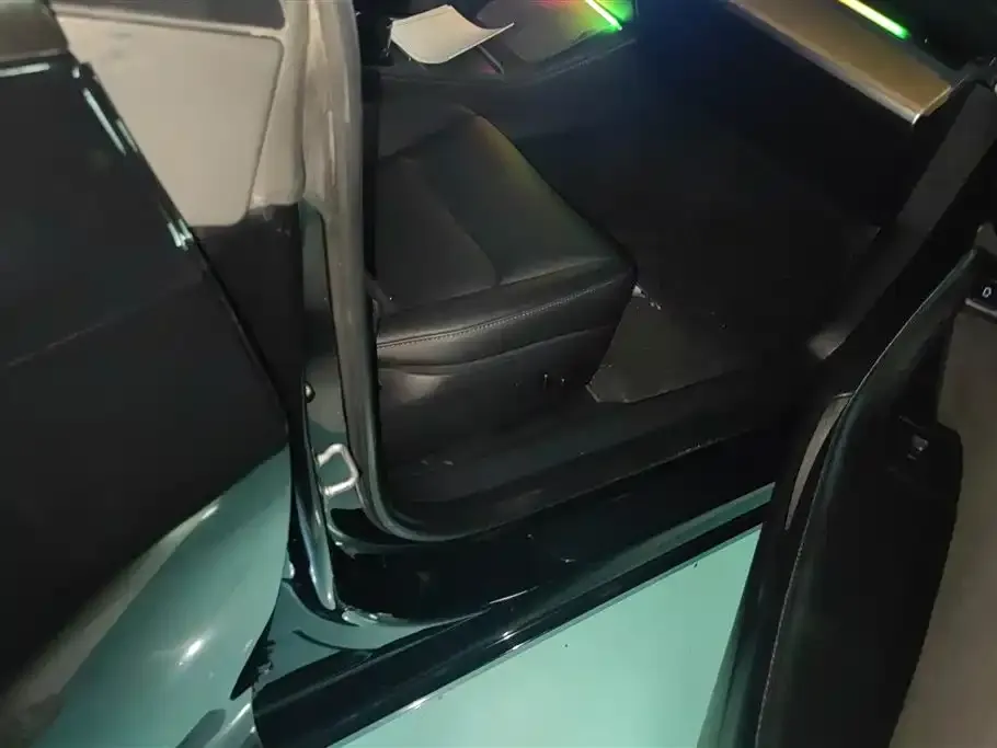 Tesla Model 3 2023 из CN, фото 9