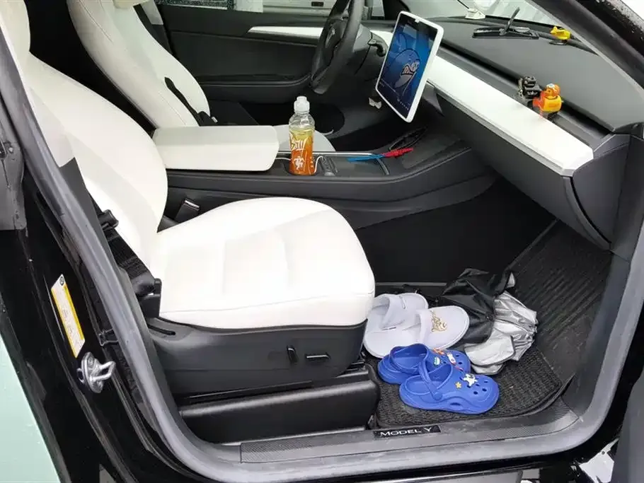 Tesla Model Y 2022 из CN, фото 9