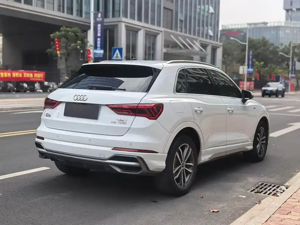 Audi Q3 2022 из CN, фото 2