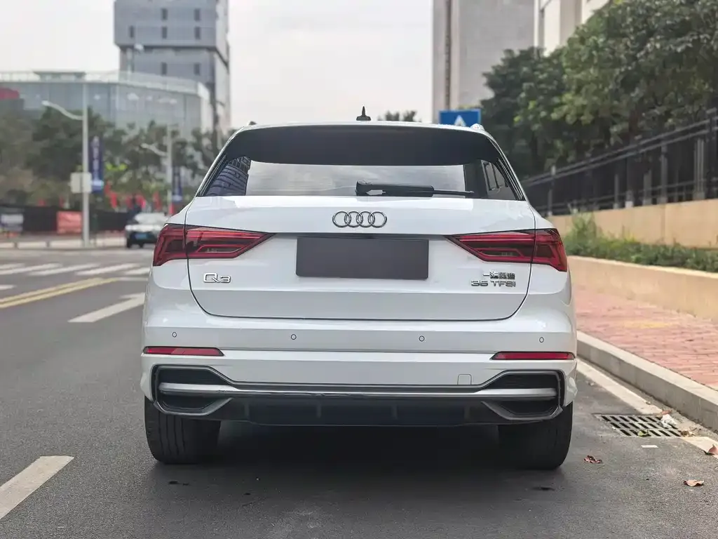 Audi Q3 2022 из CN, фото 6