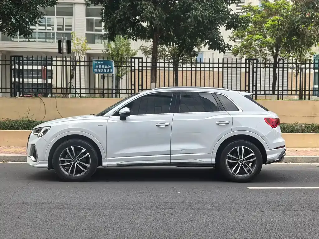 Audi Q3 2022 из CN, фото 7