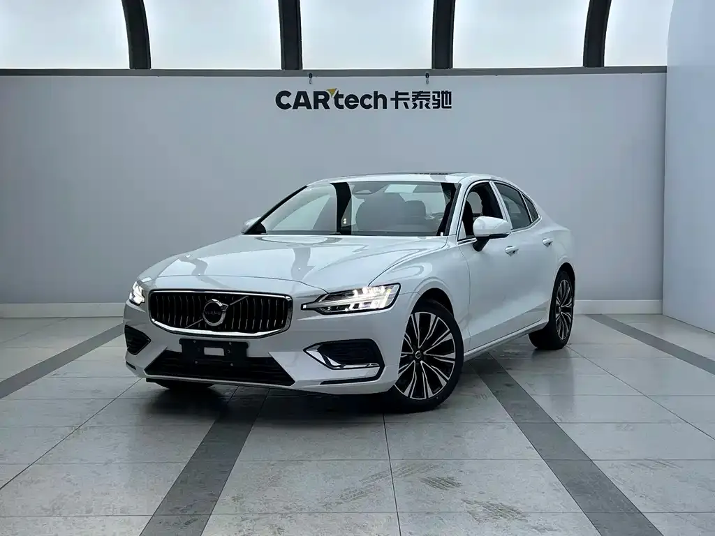 Volvo S60 — фото 2