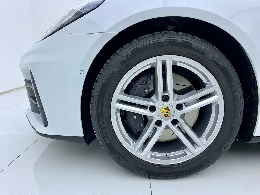 Porsche Panamera 2025 из CN, фото 8