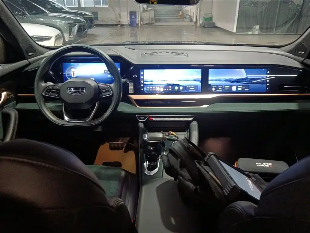 Geely Xingyue L 2022 из CN, фото 4