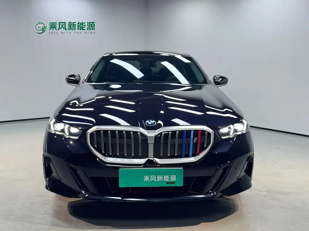 BMW i5 2025 из CN, фото 2