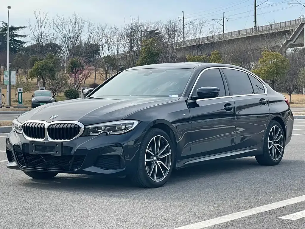 BMW 3 Series 2021 из CN, фото 1