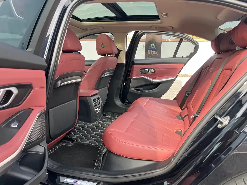 BMW 3 Series 2021 из CN, фото 4