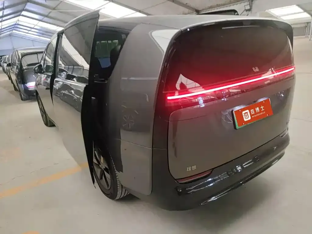 Li Auto MEGA 2024 из CN, фото 3