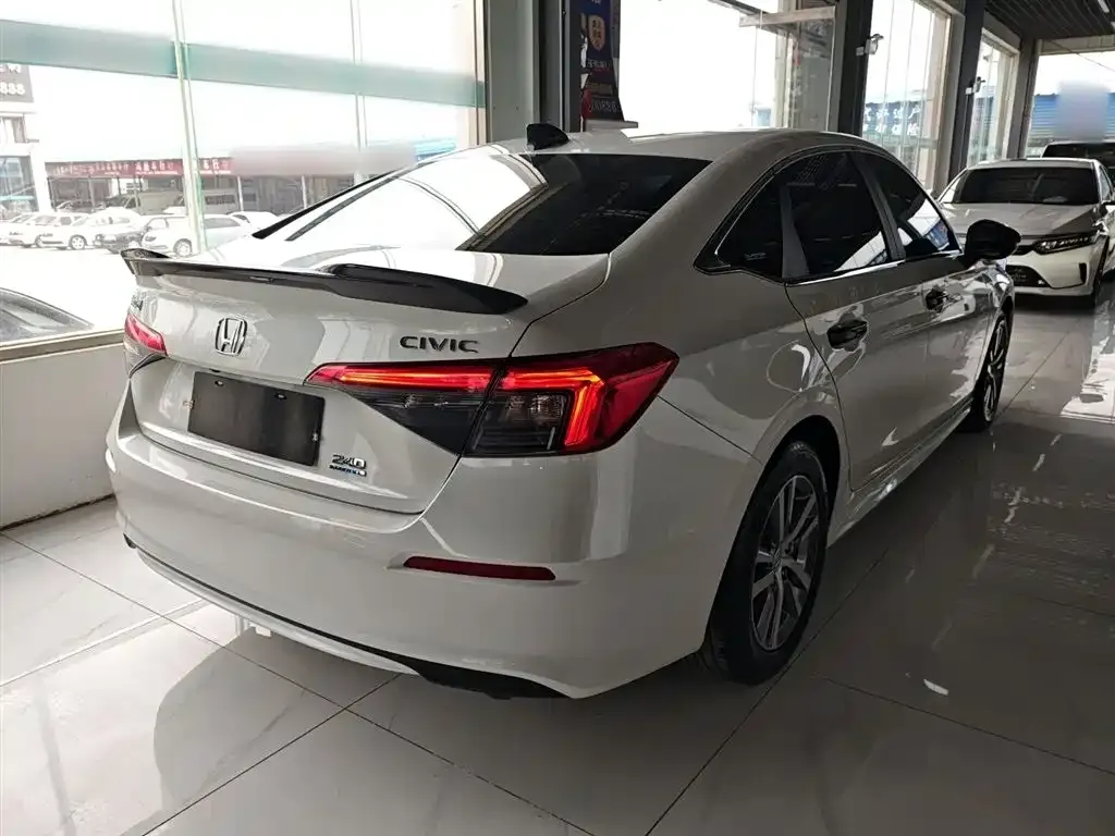 Honda Civic 2025 из CN, фото 2