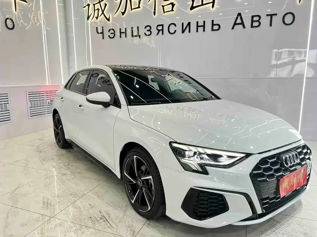 Audi A3 2023 из CN, фото 3