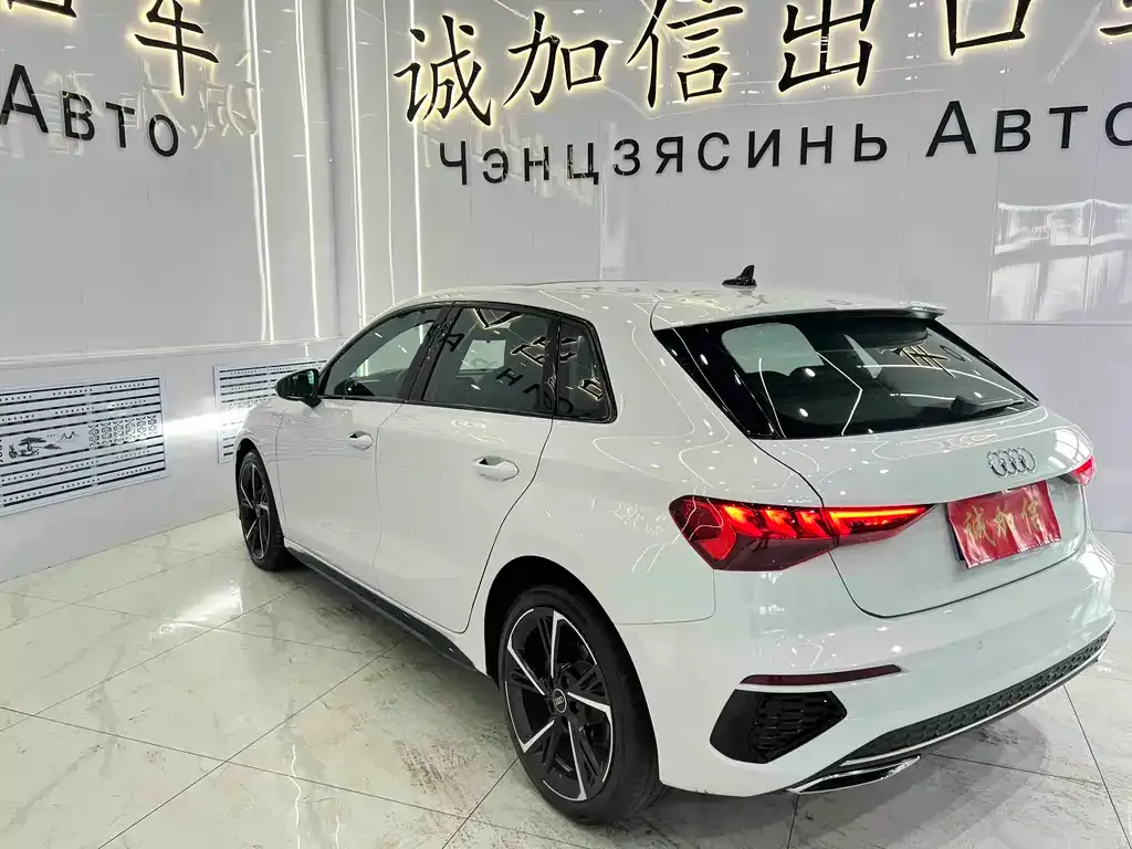 Audi A3 2023 из CN, фото 5