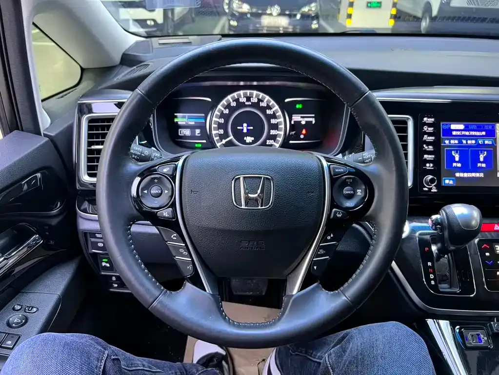 Honda Elysion 2021 из CN, фото 7