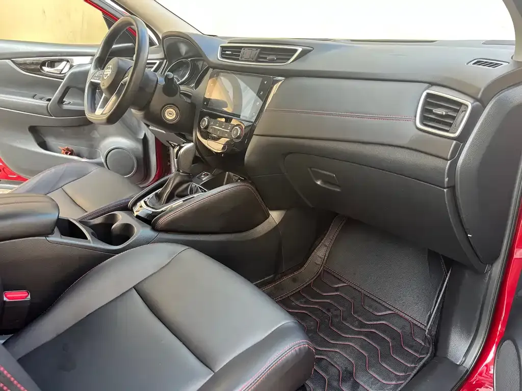 Nissan Qashqai 2021 из CN, фото 2