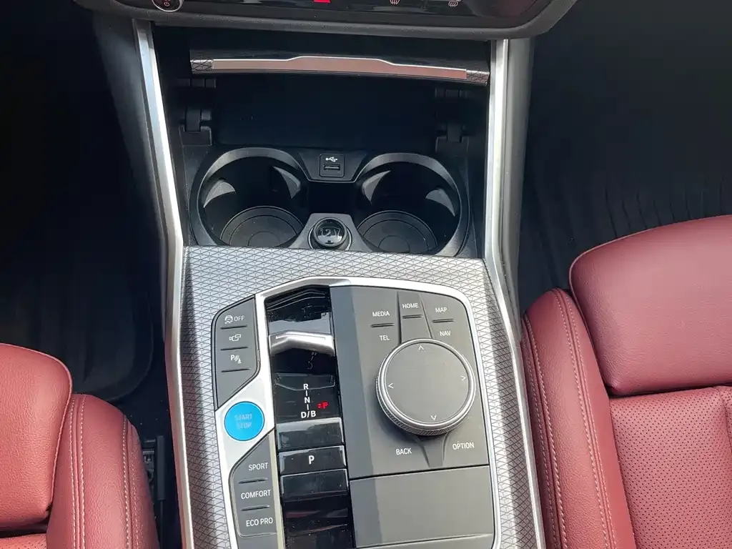 BMW i3 2024 из CN, фото 4