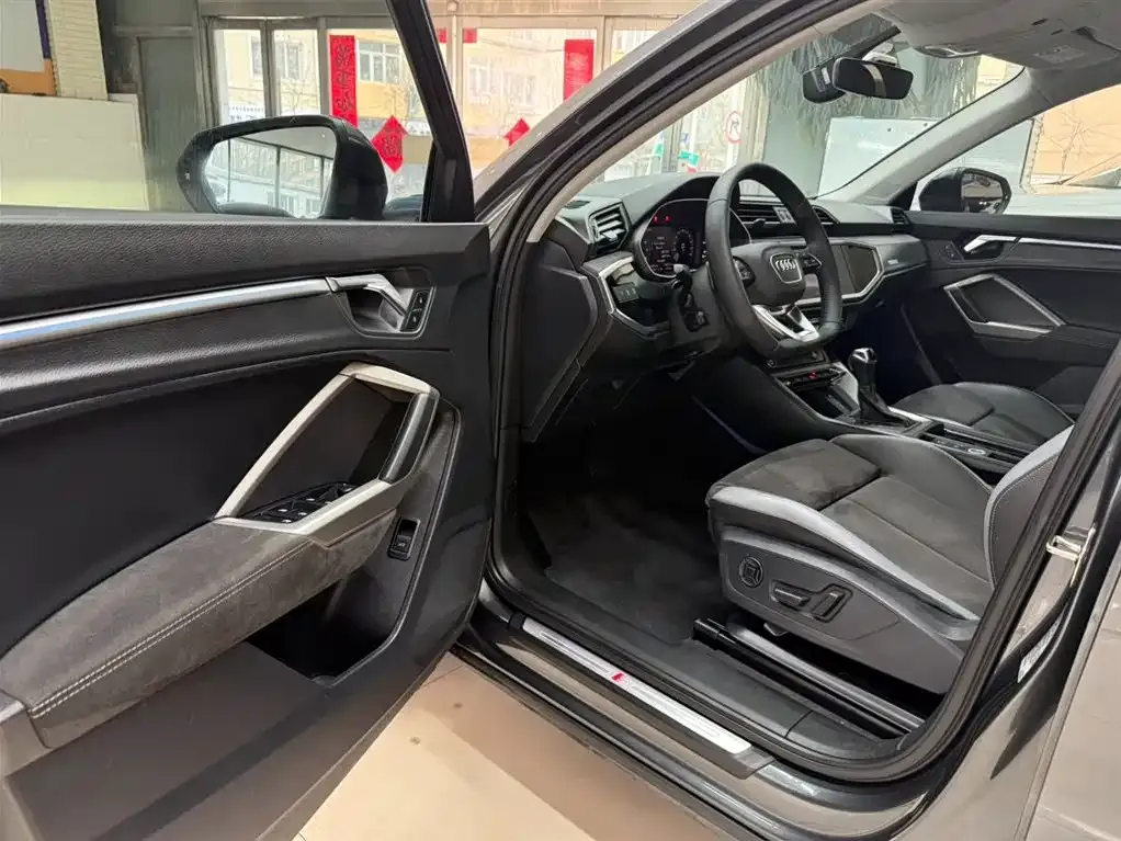 Audi Q3 2021 из CN, фото 9