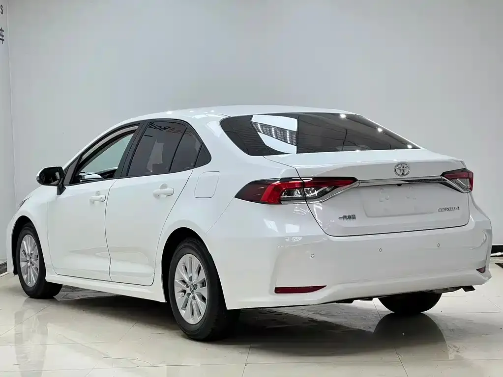 Toyota Corolla 2021 из CN, фото 3