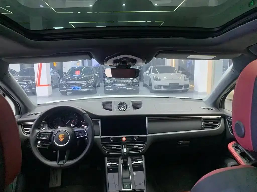Porsche Macan 2023 из CN, фото 6