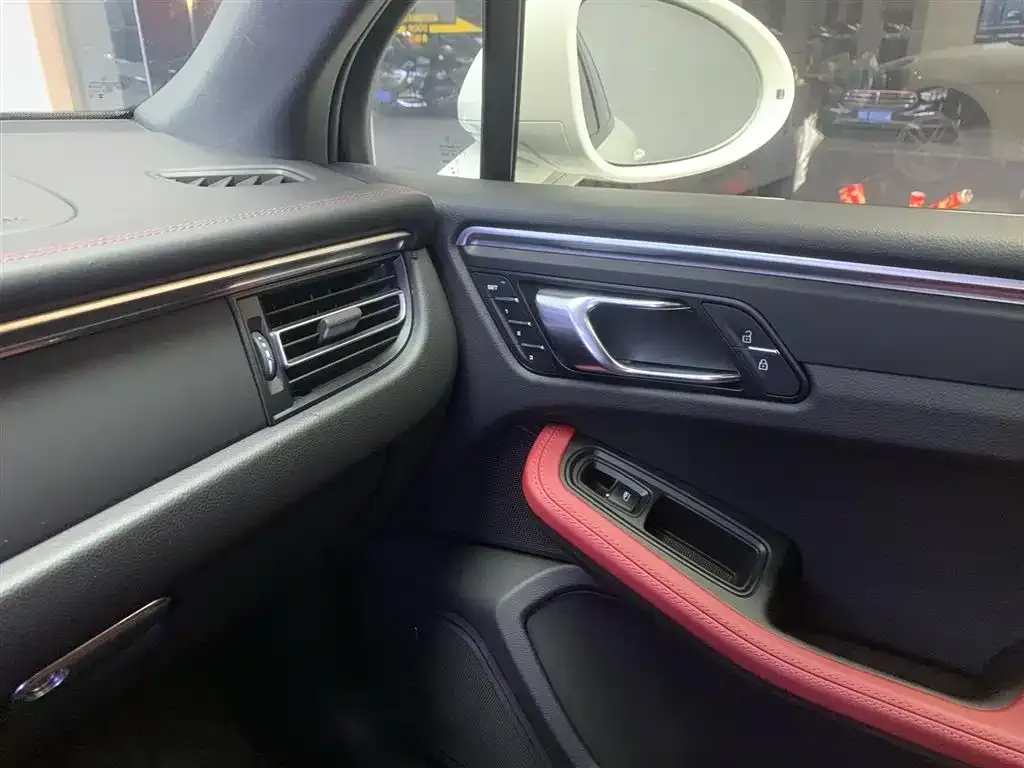 Porsche Macan 2023 из CN, фото 8
