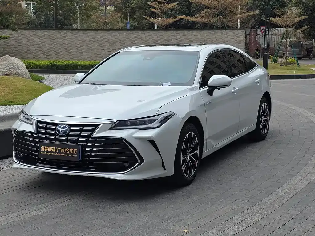 Toyota Avalon 2024 из CN, фото 1