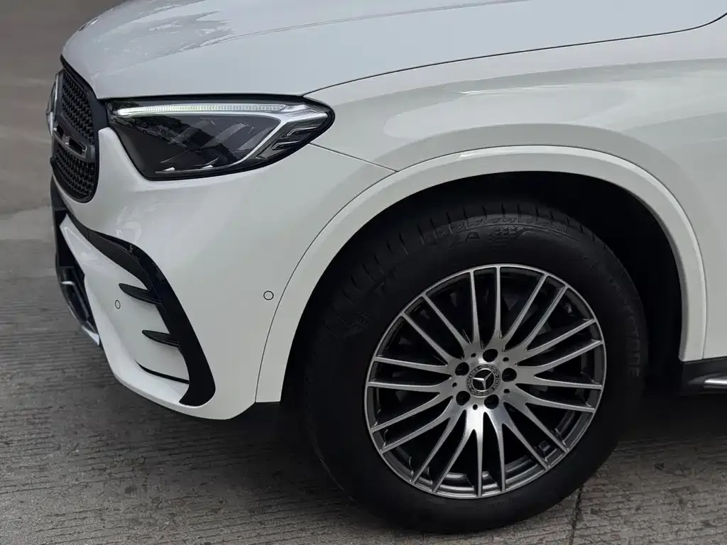 Mercedes-Benz GLC 2024 из CN, фото 2