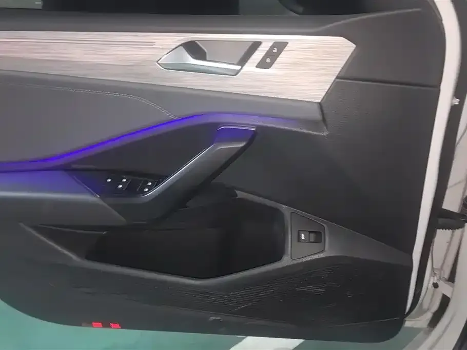Volkswagen Sagitar 2022 из CN, фото 8