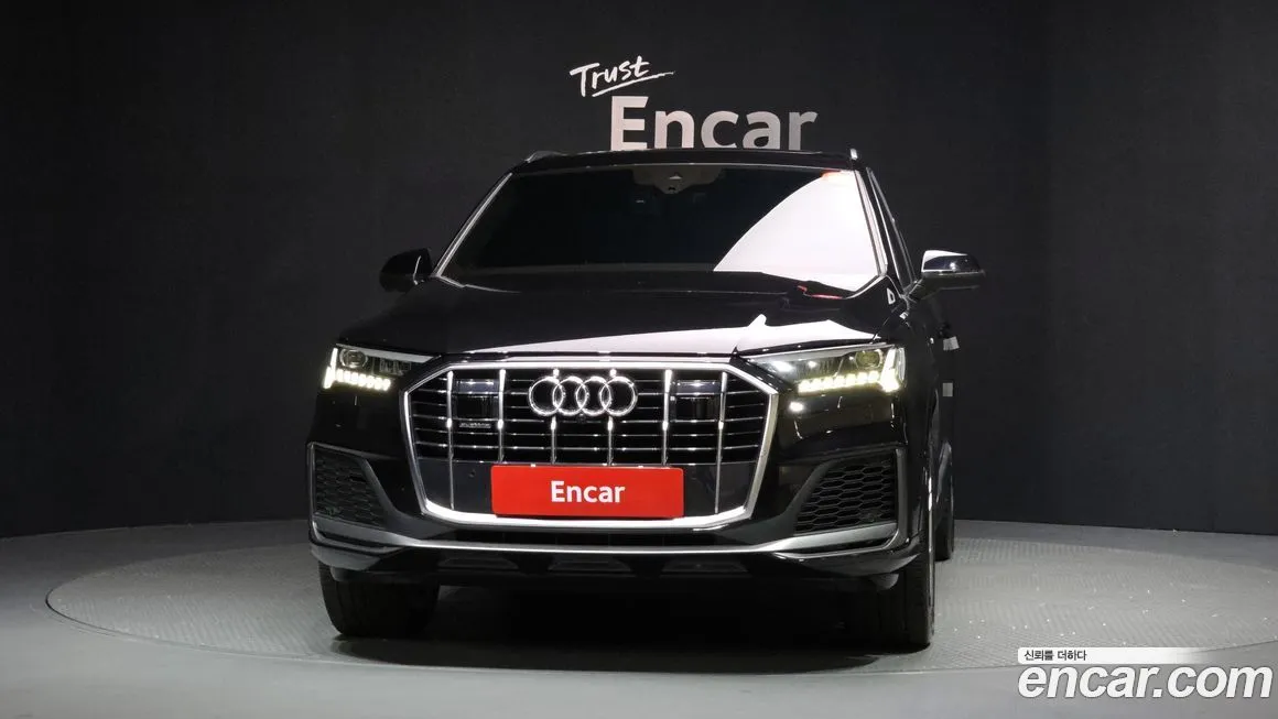 Audi Q7 2021 из KR, фото 5