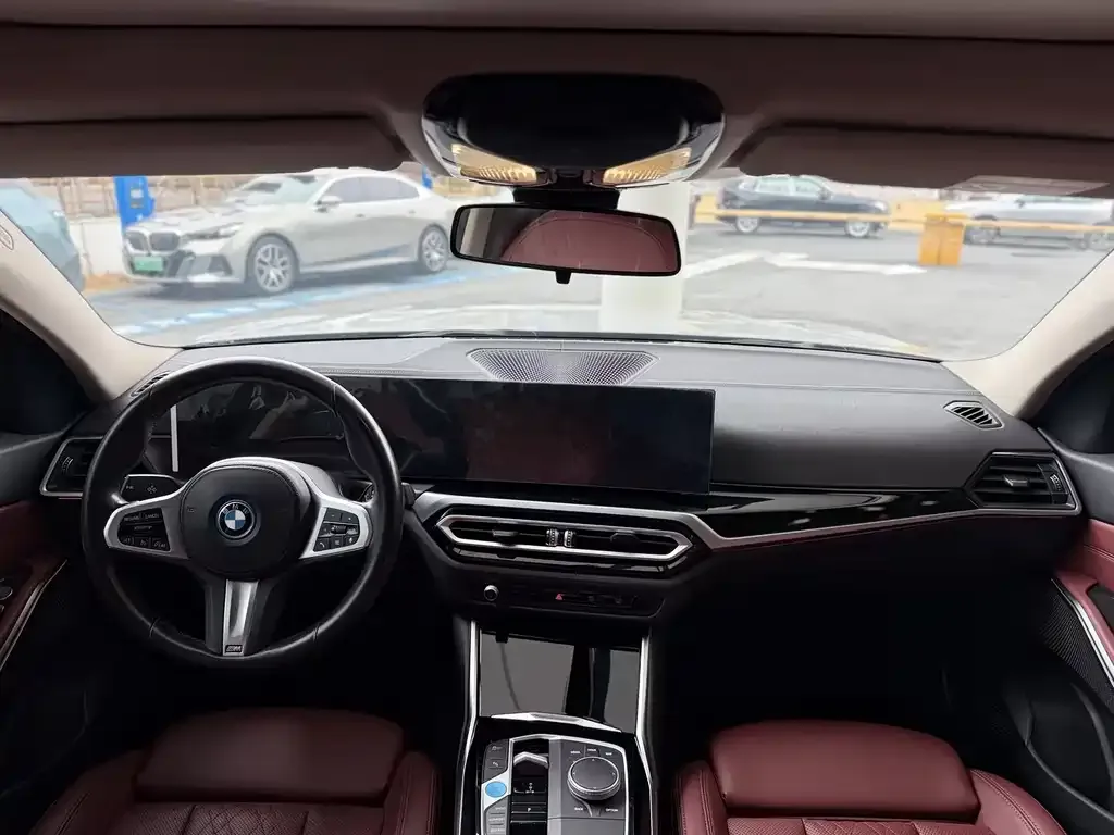 BMW i3 2023 из CN, фото 2