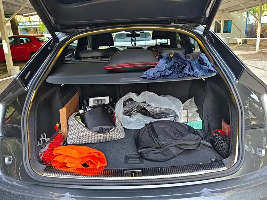 Audi Q5L Sportback — фото 8