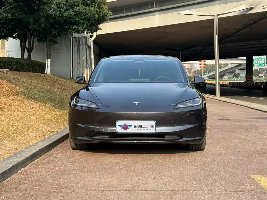 Tesla Model 3 2024 из CN, фото 2