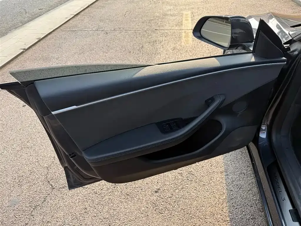 Tesla Model 3 2024 из CN, фото 8