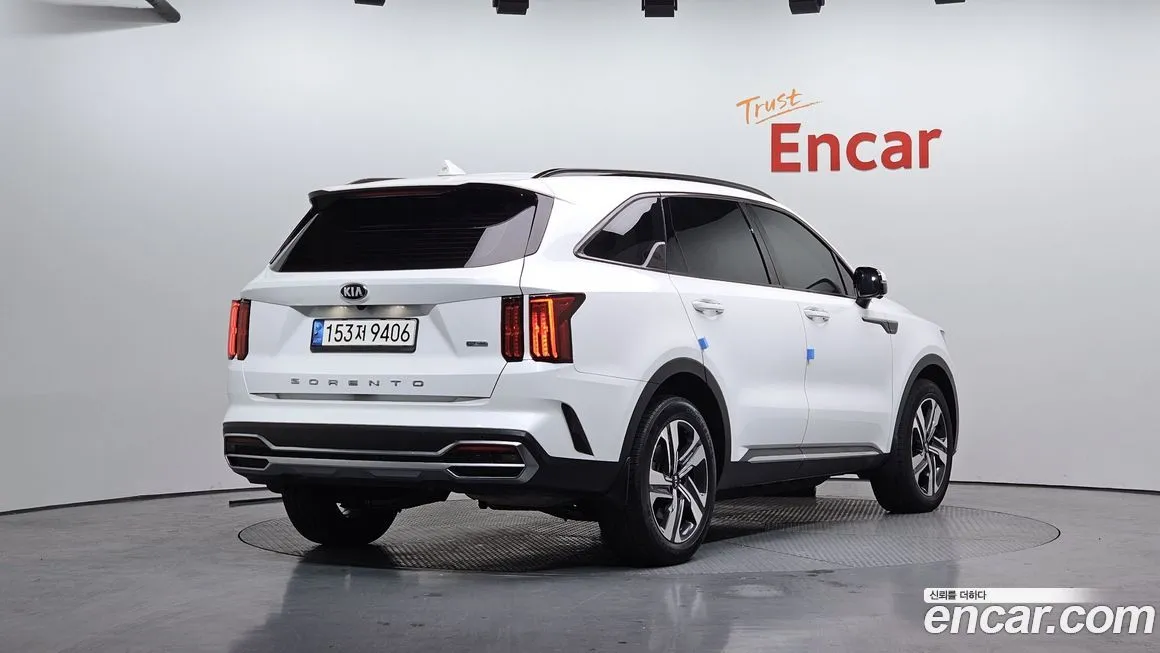 Kia Sorento — фото 7