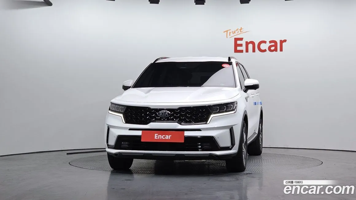 Kia Sorento — фото 10
