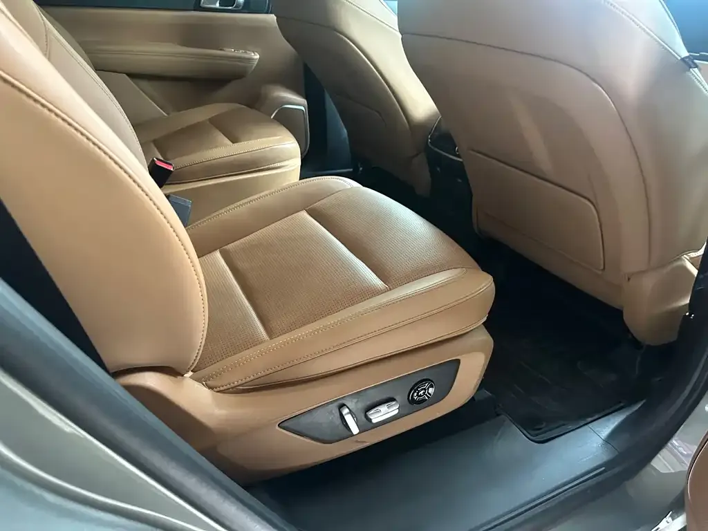 Li Auto ONE 2021 из CN, фото 2