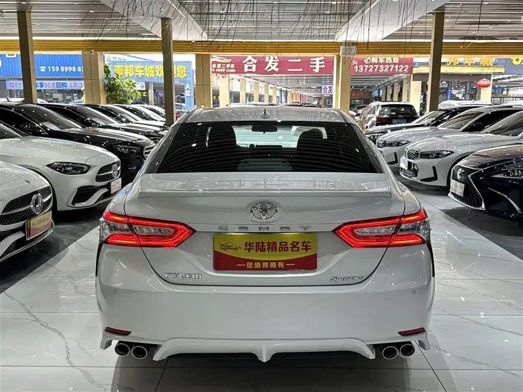 Toyota Camry 2022 из CN, фото 5