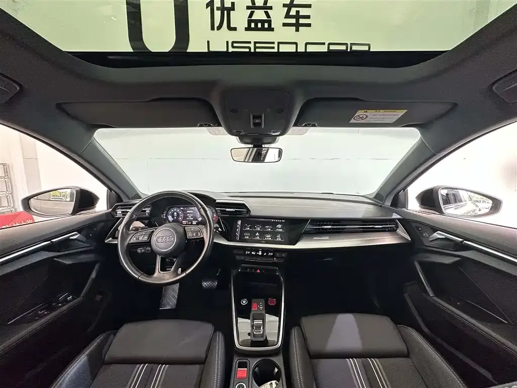 Audi A3 2023 из CN, фото 6
