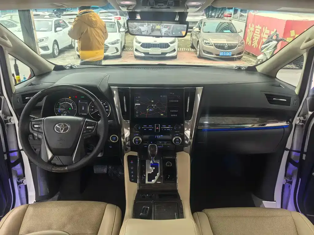 Toyota Alphard 2021 из CN, фото 4