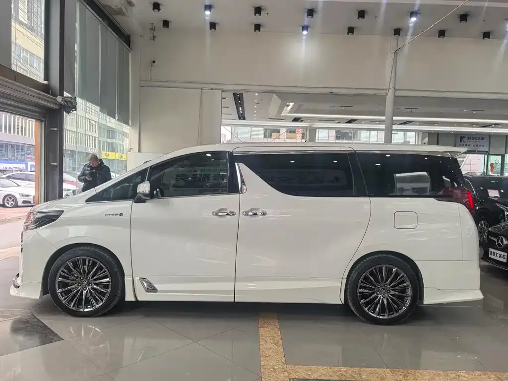 Toyota Alphard 2021 из CN, фото 5