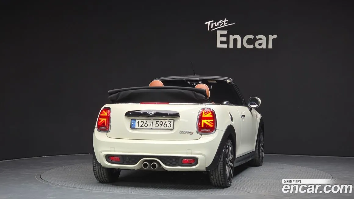 Mini Cooper Convertible 2021 из KR, фото 4