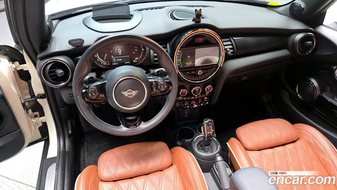 Mini Cooper Convertible 2021 из KR, фото 10