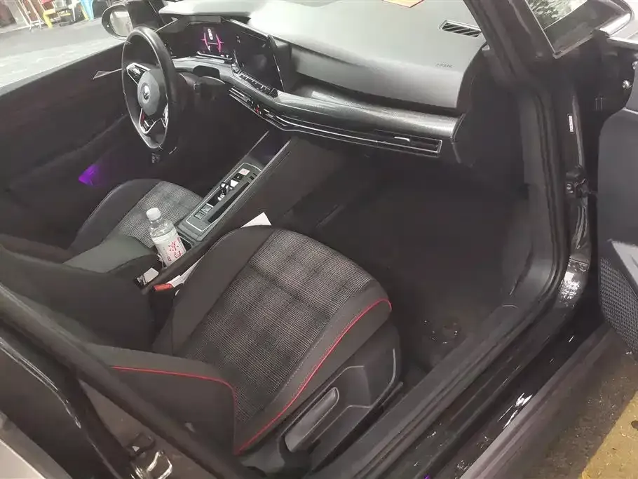 Volkswagen Golf GTI 2023 из CN, фото 4