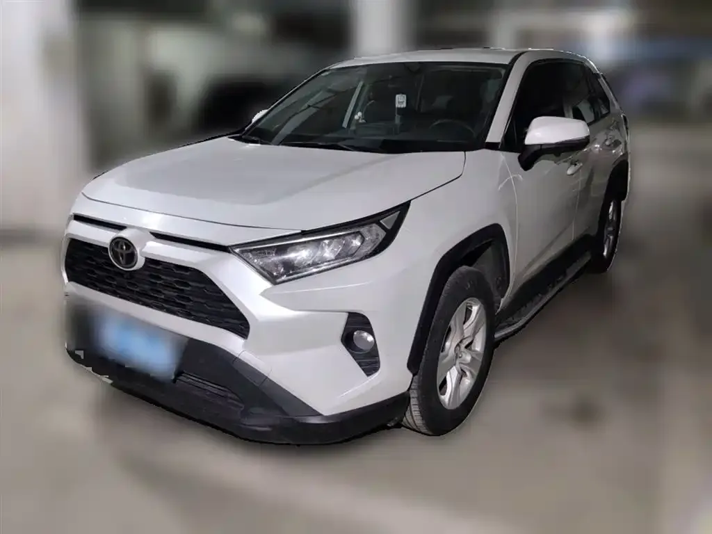 Toyota RAV4 2022 из CN, фото 2