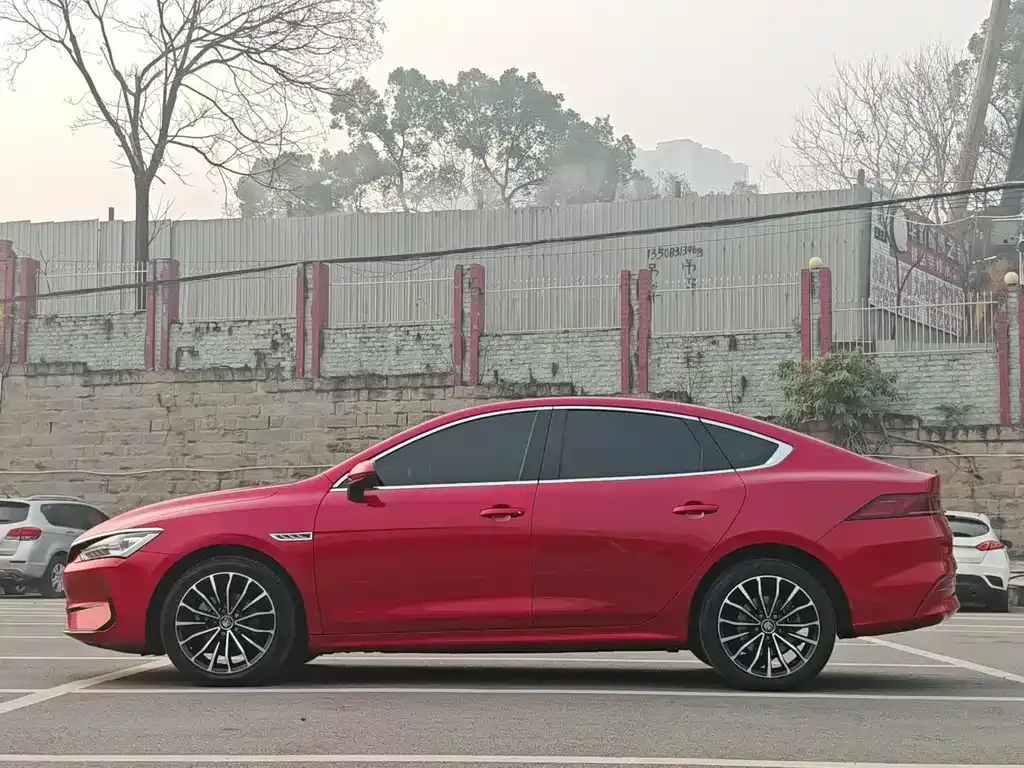 BYD Qin PLUS — фото 9