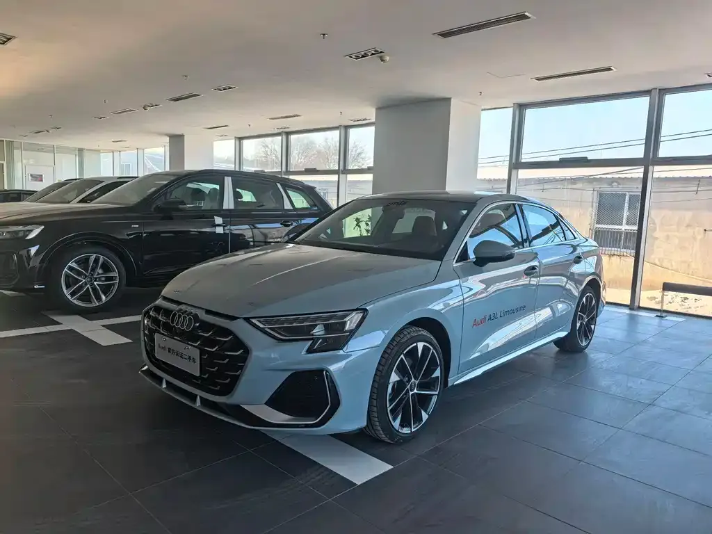 Audi A3 2024 из CN, фото 1
