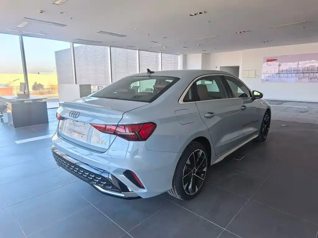 Audi A3 2024 из CN, фото 8