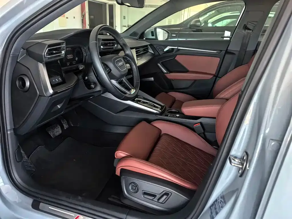 Audi A3 2024 из CN, фото 7