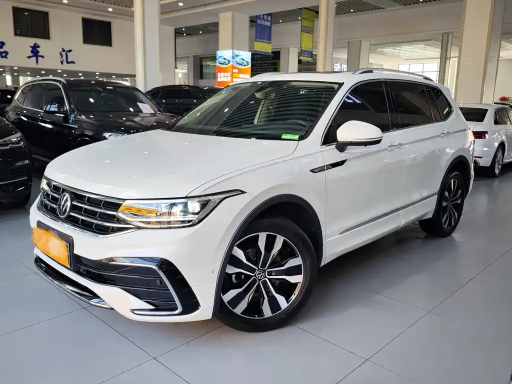 Volkswagen Tiguan L 2023 из CN, фото 1